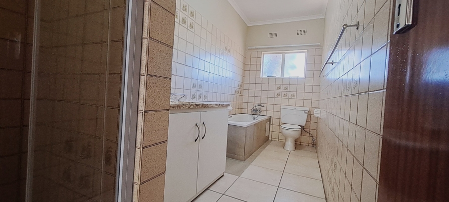 4 Bedroom Property for Sale in Rustenburg Central North West